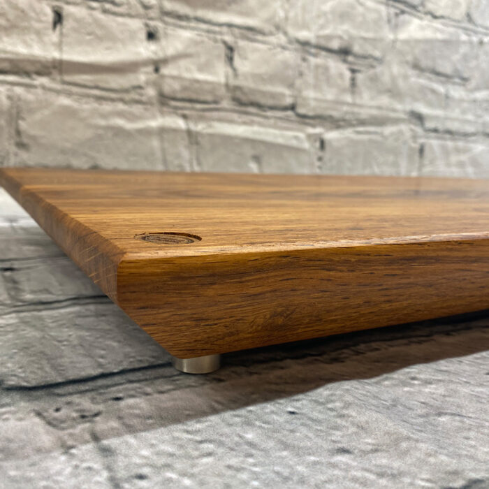 saw and pour oak with bow tow inlays