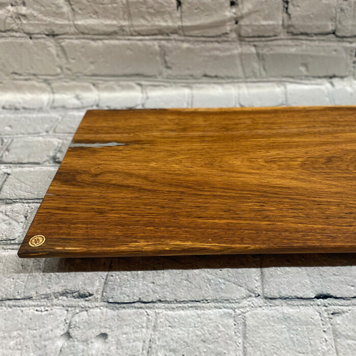 saw and pour oak chopping board