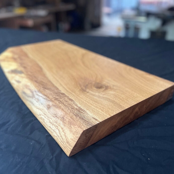 Oak live edge with copper resin
