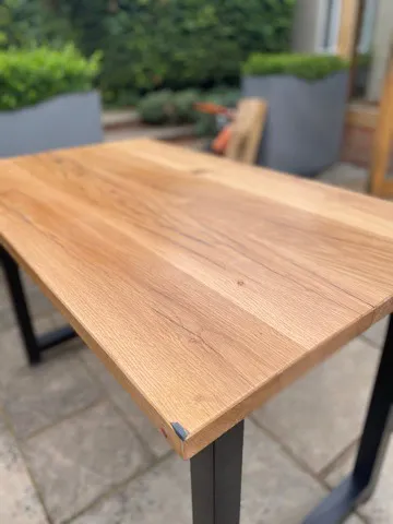 ash desk
